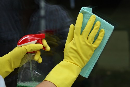 End of tenancy cleaning service in a Battersea apartment kitchen