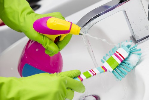 Local Battersea cleaner preparing a one-time deep clean in a home